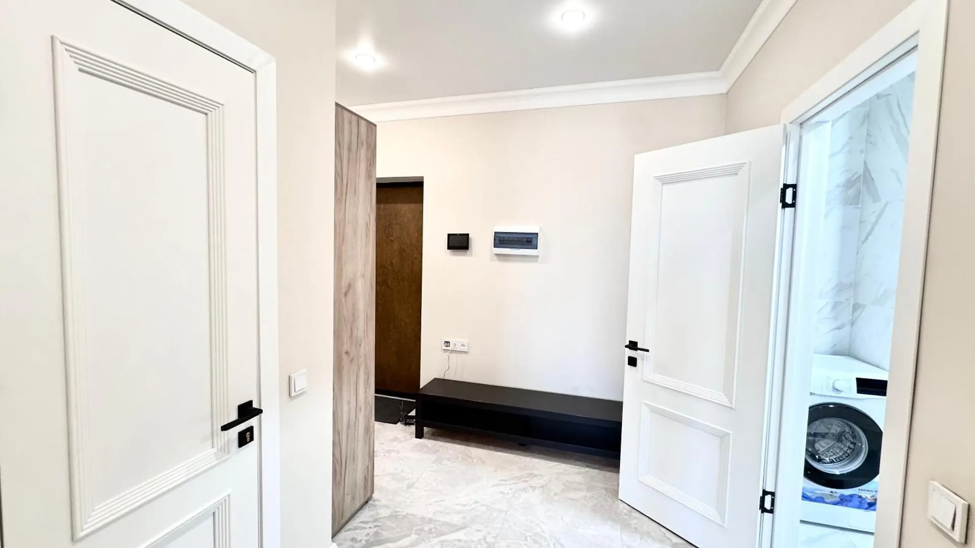 Apartment Уютные Апартаменты- Тв Напротив Кровати Almaty
